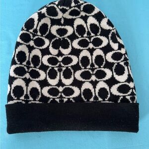 Coach EUC signature unisex merino wool hat